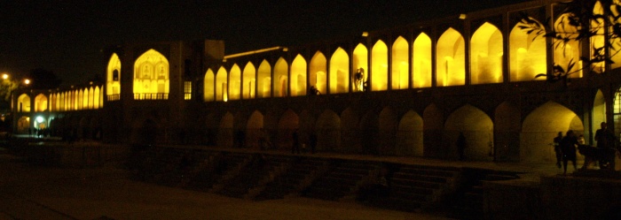 P5134240 Isfahan Khaju Bridge or Pol-e Chdschu - Kopie